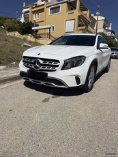 Mercedes-Benz GLA 180 '18