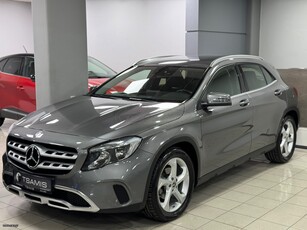 Mercedes-Benz GLA 180 '19 URBAN STYLE EDITION 7G-DCT