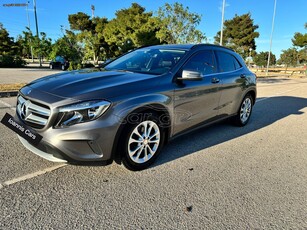 Mercedes-Benz GLA 200 '14 LED Camera- 7G-DCT -F1