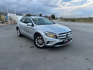 Mercedes-Benz GLA 200 '15 X156