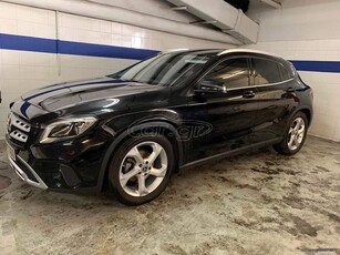 Mercedes-Benz GLA 200 '19