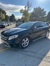 Mercedes-Benz GLA 200 '19