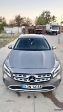 Mercedes-Benz GLA 200 '19 PROGRESSIVE 7G-DCT 39.681 χλμ.