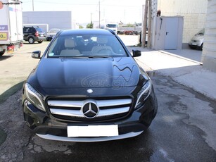 Mercedes-Benz GLA 220 '15