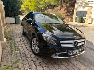 Mercedes-Benz GLA 220 '17 Amatic