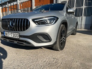 Mercedes-Benz GLA 250 '21 GLA250e