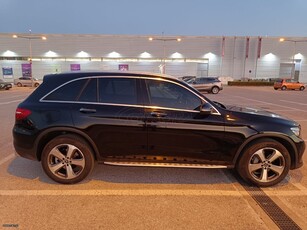 Mercedes-Benz GLC 220 '18 D 4MATIC 9G-TRONIC