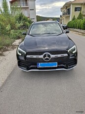 Mercedes-Benz GLC 300 '21 Mercedes-Benz GLC 300 DE AMG LINE Plug-in Hybrid 4MATIC 9G-TRONIC R20' '21