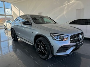 Mercedes-Benz GLC 300 '22 GLC COUPé 300 E 4MATIC 9G-TRONIC