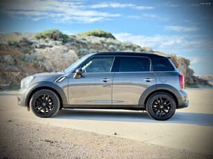 Mini Countryman '11 COOPER S ALL4 panorama