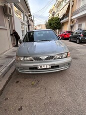 Nissan Almera '97