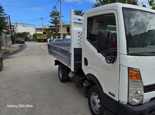 Nissan Cabstar '13