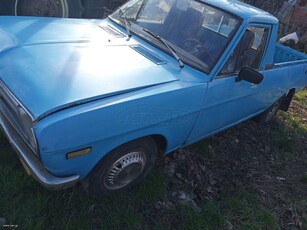 Nissan PickUp '75 DATSUN 1200 BENZINH