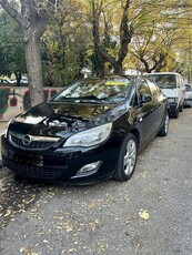 Opel Astra '10 J