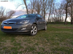 Opel Astra '11 2011 J Sportstourer