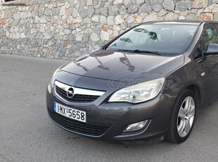 Opel Astra '12