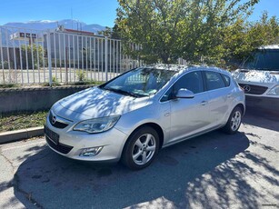 Opel Astra '12