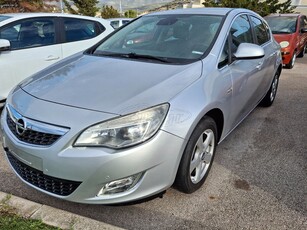 Opel Astra '12