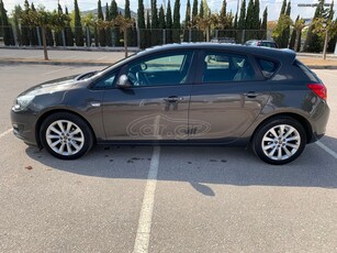 Opel Astra '14