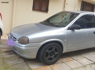 Opel Corsa '98 b