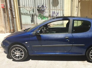 Peugeot 206 '02