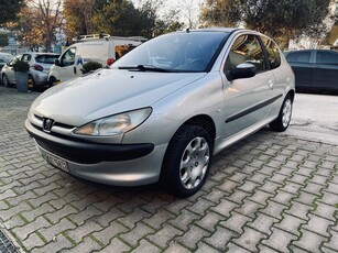 Peugeot 206 '02