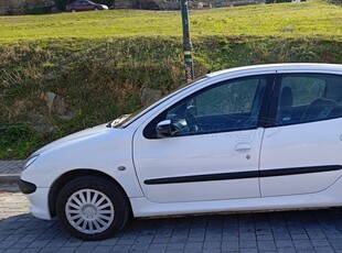 Peugeot 206 '03