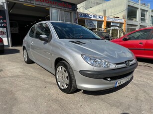 Peugeot 206 '04 1.4 16V QUICKSILVER