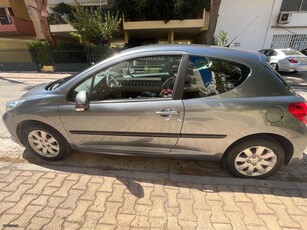 Peugeot 207 '09