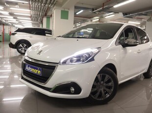 Peugeot 208 1.2 (2015)