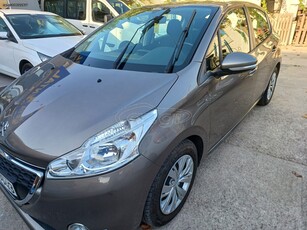 Peugeot 208 '13