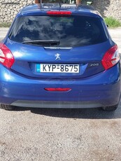 Peugeot 208 '14