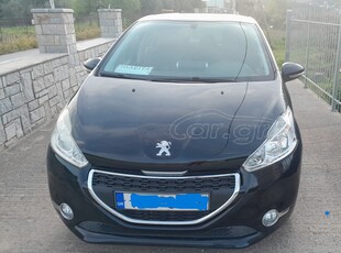 Peugeot 208 '14