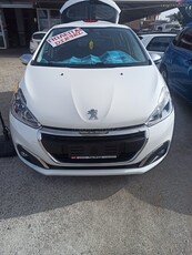 Peugeot 208 '18