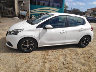 Peugeot 208 '18 HDI