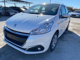 Peugeot 208 '19 Clima, parktronic