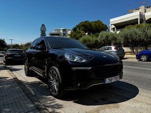 Porsche Cayenne '15 S E-Hybrid