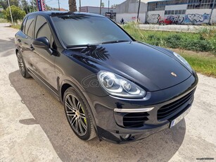 Porsche Cayenne '16 HYBRID S