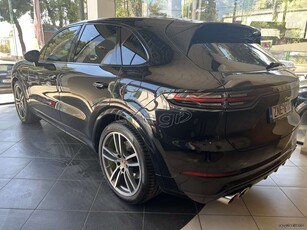 Porsche Cayenne '18 e hybrid