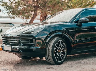 Porsche Cayenne '18 Hybrid