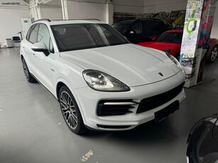 Porsche Cayenne '20 HYBRID