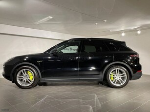 Porsche Cayenne '21 E-HYBRID TipTronic S /Panorama/ceramic brakes