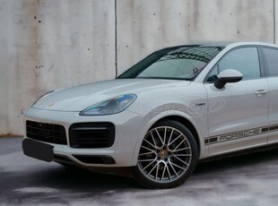 Porsche Cayenne '22 COUPE HYBRID PLATINUM EDITION