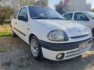 Renault Clio '00