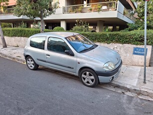 Renault Clio '00 CLIO 1.4 16V