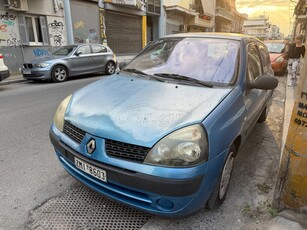 Renault Clio '03