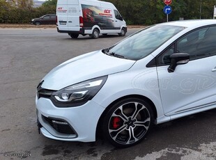 Renault Clio '15 R.S. EDC TROPHY