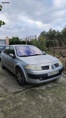 Renault Megane '04 sedan με κοτσαδόρο