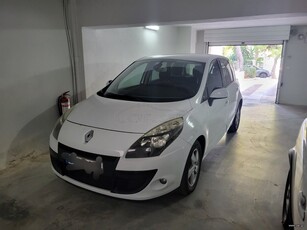 Renault Scenic '10 TCE