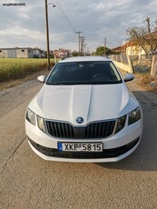 Skoda Octavia '18 G TEC